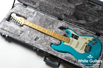 American Professional II Stratocaster - Miami Blue